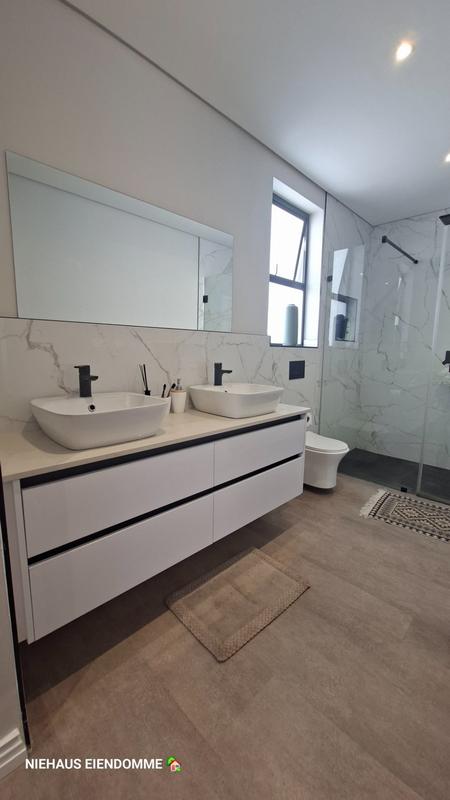 4 Bedroom Property for Sale in Sitari Country Estate Western Cape